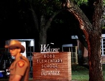 Un joven de 18 años mató a 19 menores y dos profesores de la escuela Primaria Robb en Uvalde, en Texas. EFE / A. M. Sprecher