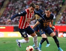 ¿Intercambio? Chivas y Pumas analizan esta opción