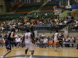 Astros lo ganaba por 13 puntos al medio tiempo, pero Pioneros empató el juego a 97 unidades tras la segunda mitad. CORTESÍA/Astros de Jalisco