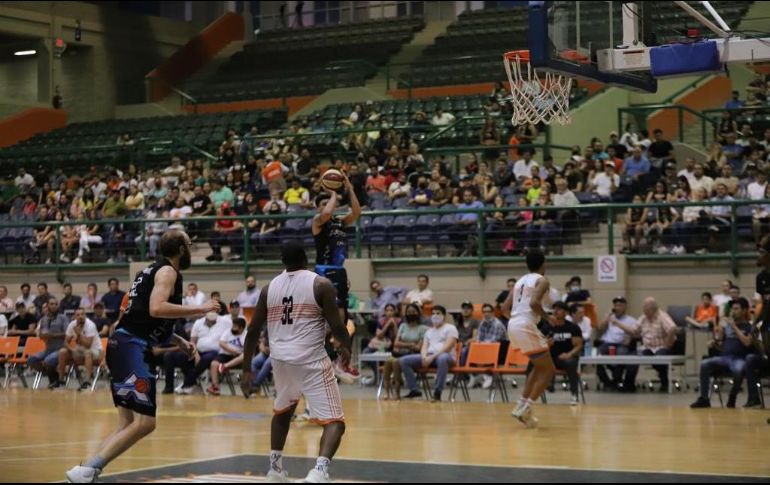 Astros lo ganaba por 13 puntos al medio tiempo, pero Pioneros empató el juego a 97 unidades tras la segunda mitad. CORTESÍA/Astros de Jalisco