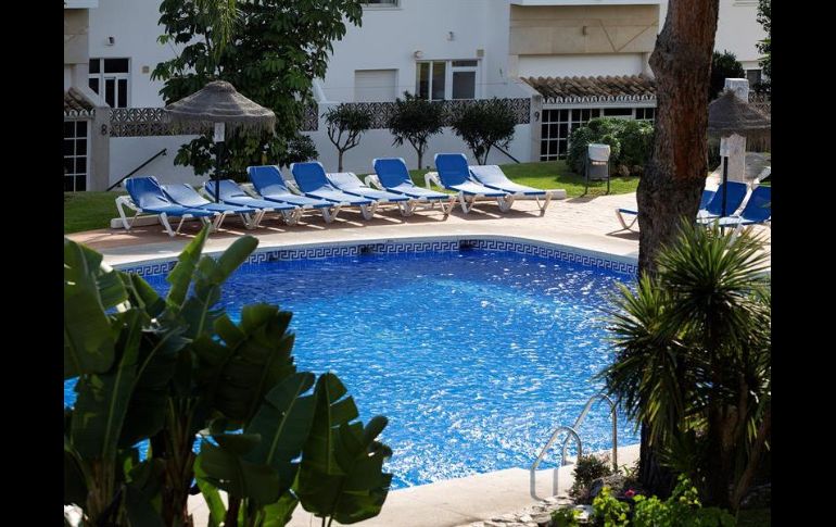 En la zona metropolitana de Monterrey hay un sector de entre 25% y 30% de la población que ha incrementado su consumo al regar sus jardines y llenar albercas. EFE / ARCHIVO