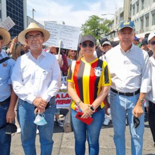 Marcha UDG: Directores de preparatorias desaprueban gestión del Gobernador de Jalisco
