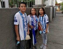 La familia Hernández Hernández originaria de Hidalgo, viajó a Jalisco para presenciar el primer partido de la final del futbol mexicano. EL INFORMADOR/E. GRANADOS