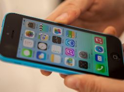 Lo mejor no es solo que no lleves el celular al baño, sino limpiarlo todos los días. EL INFORMADOR / ARCHIVO