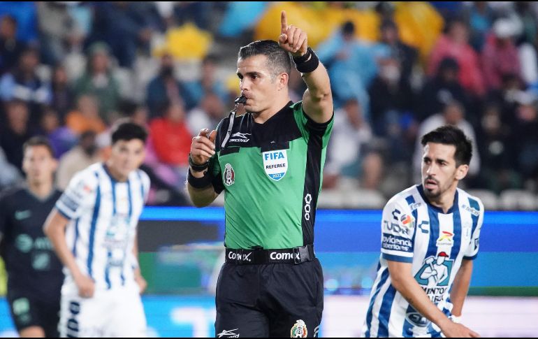 El árbitro Fernando Hernández Gómez será el juez central para el partido de Vuelta de la Gran Final del Clausura 2022 en el Estadio Miguel Hidalgo. IMAGO7