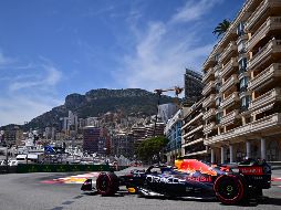 SERGIO PÉREZ. El mexicano finalizó tercero y esto le aseguró salir mañana desde la segunda fila de la parrilla. AFP / A. Isakovic