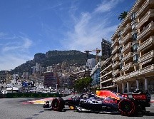SERGIO PÉREZ. El mexicano finalizó tercero y esto le aseguró salir mañana desde la segunda fila de la parrilla. AFP / A. Isakovic