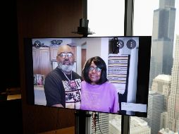 Veldarin Jackson al lado de Janice Reed, una de las tres víctimas de las alturas temperaturas. AP/Chicago Tribune/J. Osorio