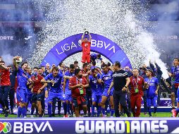 Tuvieron que pasar ocho mil 575 días (23 años y cinco meses) y seis subcampeonatos, para que el Cruz Azul consiguiera su ansiado noveno título. IMAGO7 / ARCHIVO