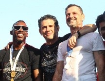 La Fiel respondió con el canto emotivo hacia el entrenador de los Zorros. EL INFORMADOR/A. CAMACHO