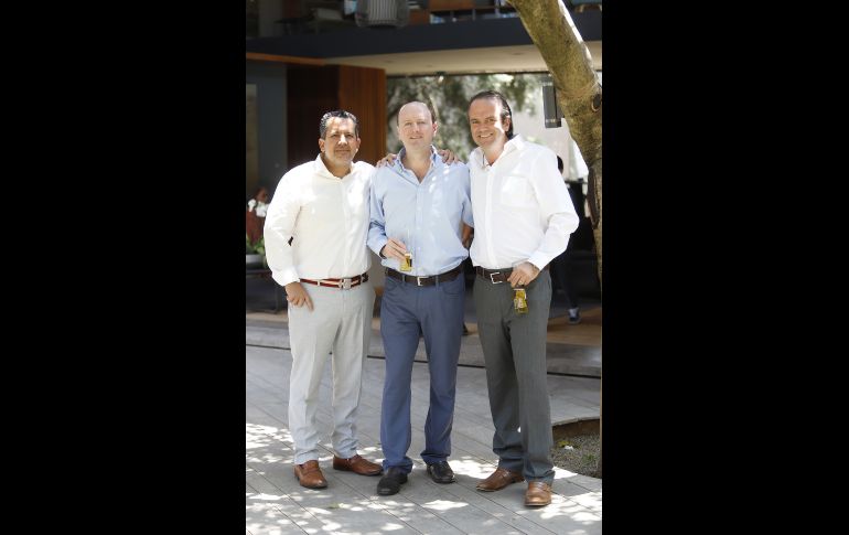 Fernando Terrazas, Carlo Gómez España y Christian Gómez España Collignon. GENTE BIEN JALISCO/Claudio Jimeno