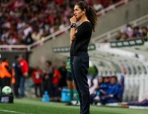 De los tres títulos oficiales con los que cuenta Chivas en el futbol femenil, dos de ellos los ha conseguido a costa de Eva Espejo. IMAGO7