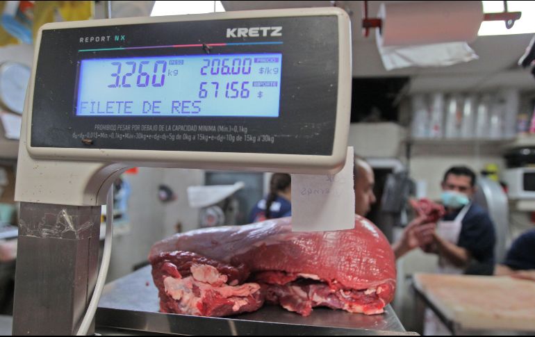 El bistec ha subido a 180 pesos por kilo. Se espera que la eliminación de aranceles ayude a mantener los precios de diversos productos. EL INFORMADOR/A. Camacho