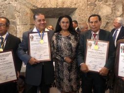 Imagen de los galardonados durante el evento organizado por la agrupación Valentín Gómez Farías. ESPECIAL /