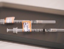 Detallan que el gobierno de Joe Biden tiene un suministro inicial de 10 millones de dosis disponibles para niños menores de cinco años. AP/ARCHIVO