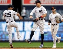 El venezolano Gleyber Torres y Aaron Judge añadieron vuelacercas solitarios ante el astro japonés Shohei Ohtani en el primer juego. AP / A. Hunger