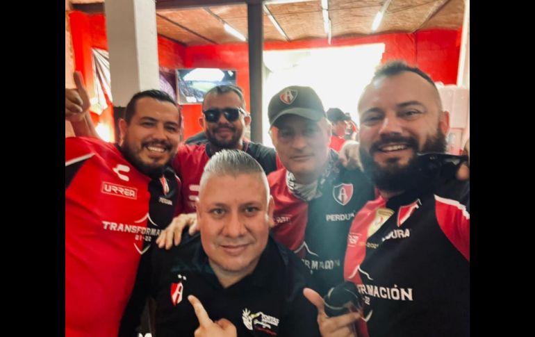 Con la presencia de un grupo de 30 aficionados entre niños, familias y padres de familia, se formó la 