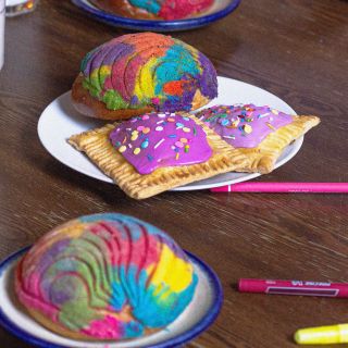 Esta cafetería en Guadalajara tiene la forma más dulce de celebrar el mes del orgullo LGBTQI+