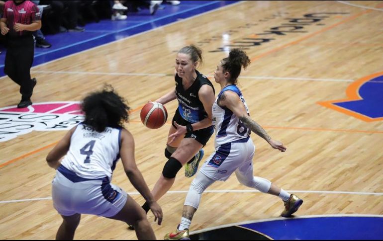 Astros mantiene el liderato de esa división con marca de 8-3, pero Libertadoras se acerca peligrosamente en la tercera posición con récord de 7-4. Cortesía / Astros Femenil