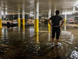 La zona sureste de Florida ha registrado en las últimas horas fuertes y persistentes precipitaciones debido a dicha tormenta que este sábado cruzará la península. EFE / ARCHIVO