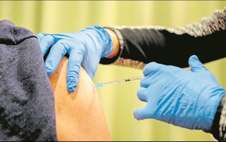 Desde mediados del mes pasado el promedio de muertes se sitúa en unas 100 diarias y los casos se han estabilizado en torno a los 40 mil cada 24 horas. AFP/R. Utrecht