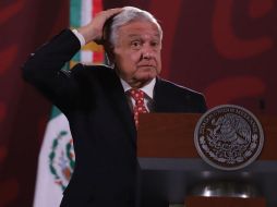 López Obrador rechaza que sea por medio de elecciones primarias el método para elegir a la abanderada o abanderado del Movimiento de Regeneración Nacional. SUN / B. Fregoso