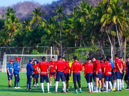 Chivas se encuentra realizando sus trabajos de pretemporada en Barra de Navidad, lugar en el que permanecerán hasta el próximo viernes 10 de junio. TWITTER / @Chivas