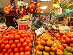 Supermercados y restaurantes, estos tendrán que establecer mecanismos para donar los alimentos sobrantes a ONG y bancos de alimentos. NTX/ARCHIVO