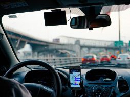 Autorizaciones y registro de vehículos de plataformas móviles, es solo uno de los beneficios que se podrán tener con ventanilla digital. ESPECIAL