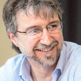 Premian las letras de Fernando Fernández