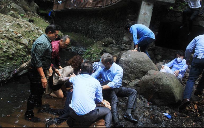 La tarde de ayer martes, se cayó un puente colgante de un parque en Cuernavaca y al menos 20 personas resultaron lesionadas. EFE / ARCHIVO