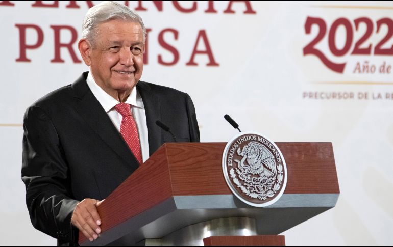 En Palacio Nacional, López Obrador señaló que se está atendiendo la petición de trabajadores para que no les falte equipo. EFE / ARCHIVO