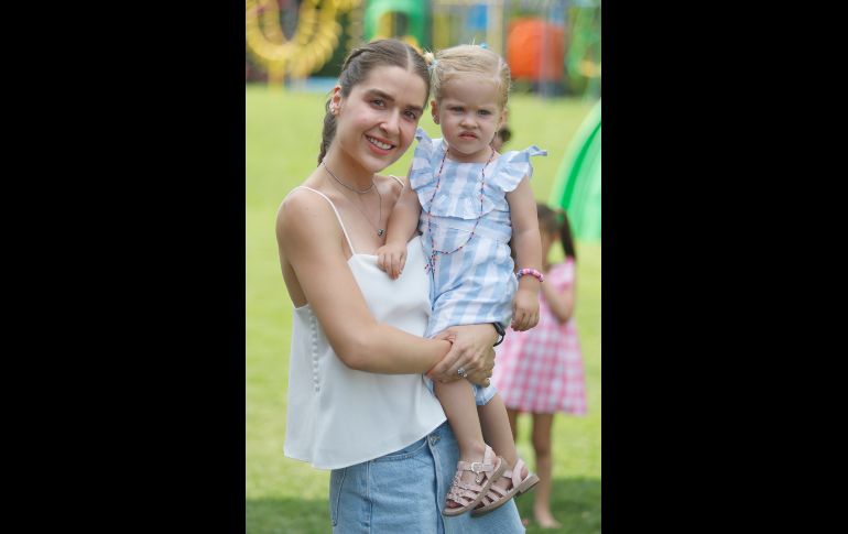 Sofía Martínez y Ximena Crespo. GENTE BIEN JALISCO/Claudio Jimeno