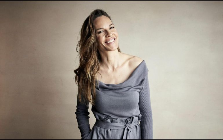 La actriz se encontraba en un momento de rodaje, cuando se encontró al perro salchicha. AP/ARCHIVO