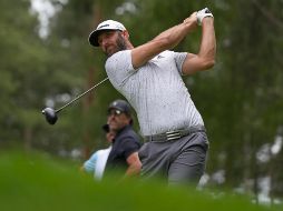DUSTIN JOHNSON. Nueve jugadores han renunciado a la Gira de la PGA. 