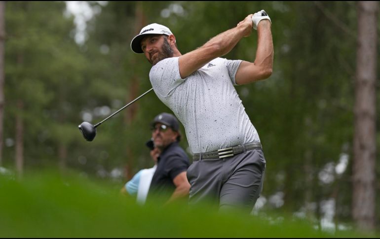 DUSTIN JOHNSON. Nueve jugadores han renunciado a la Gira de la PGA. 