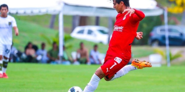 Chivas: Golea en su primer partido amistoso de pretemporada