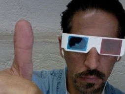 En esta exposición, además de los poemas revelados mediante las palabras seleccionadas, el artista agrega letras, colores e imágenes que se corresponden con el texto resultante, lo cual añade una lectura más a cada obra. ESPECIAL