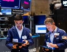 Este viernes, el índice industrial Dow Jones dejó 2.73%, a 31 mil 392.79 puntos. AP/D. Nemec