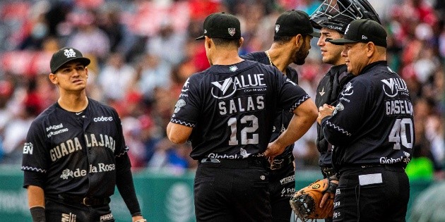 LMB: &iexcl;Se quedan cortos! Mariachis de Guadalajara pierden el primero ante Diablos Rojos