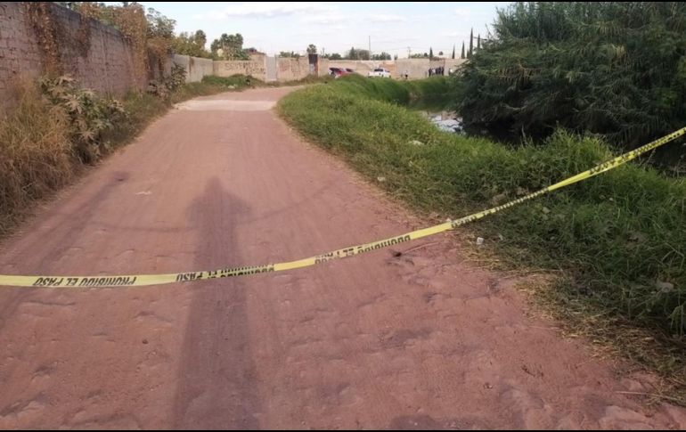 Un agente del Ministerio Público, apoyado por elementos de la Policía de Investigación, llevó a cabo las primeras indagatorias de ley. ESPECIAL