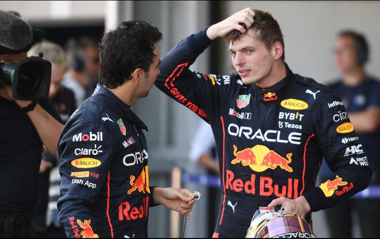 No es ninguna mentira que Max Verstappen lleva preferencia por ser el piloto de casa, pero Pérez ha demostrado que tiene capacidad. AFP/N.  KOLESNIKOVA