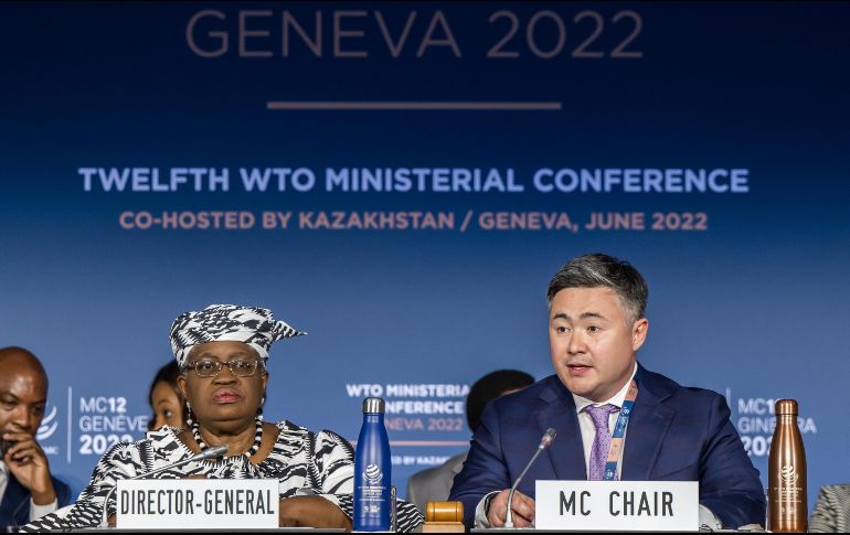 El anuncio fue hecho tras una reunión sobre el clima de la que participaron ministros de varios países, así como la directora general de la OMC, Ngozi Okonjo-Iweala. EFE/M. Trezzini