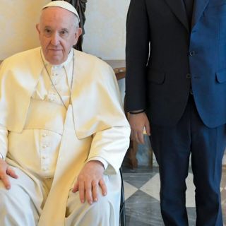 El Papa Francisco se ausentará de procesión anual por dolor de rodilla