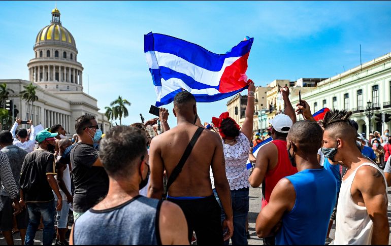 En las protestas los cubanos exigieron desde el fin del desabasto de comida hasta cambios de gobierno. AFP/Y. Lage