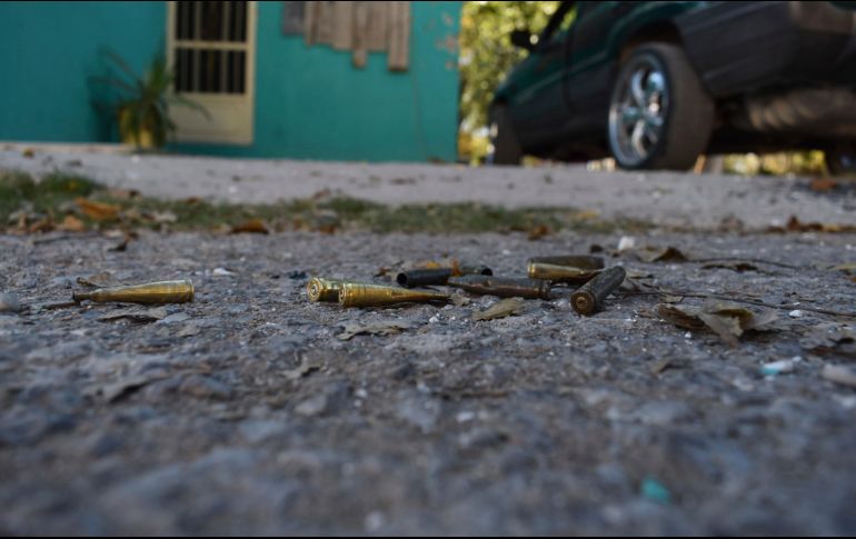 De acuerdo con los reportes, un grupo de civiles armados se habrían atrincherado en un inmueble, desde donde agredieron a balazos a los efectivos que desplegaron un operativo en la zona. AP / ARCHIVO