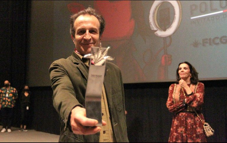 El actor brindó “un agradecimiento muy profundo” por el libro cuyo título procede de la primera película que filmó con Carlos Cuarón. EL INFORMADOR / A. Camacho