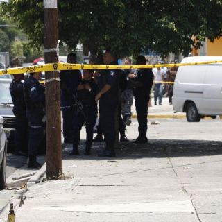 ¡Otro robo conejero! Le quitan 321 mil pesos a hombre que salió de un banco en Guadalajara