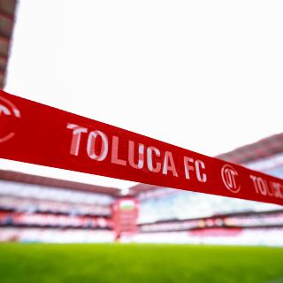 Localizan playeras que le robaron al Toluca; reportan un detenido