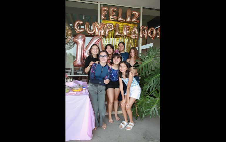 Lua Rivas, Fatima Saiso, Valentina López, Frida Vizcaino, Julia Espinosa, Alba Lucero y Matilde Montenat. GENTE BIEN JALISCO/Antonio Martínez